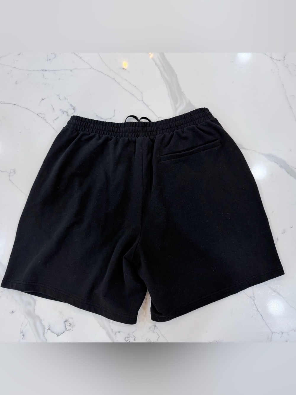 NWOT ALO Yoga Men’s Black Athletic Drawstring Cotton Shorts - Picture 3 of 4